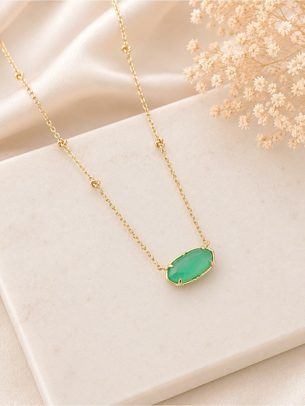 Kendra Scott Elisa Lattice Frame Gold Pendant in mint Green Mother of Pearl - Picture 7 of 8